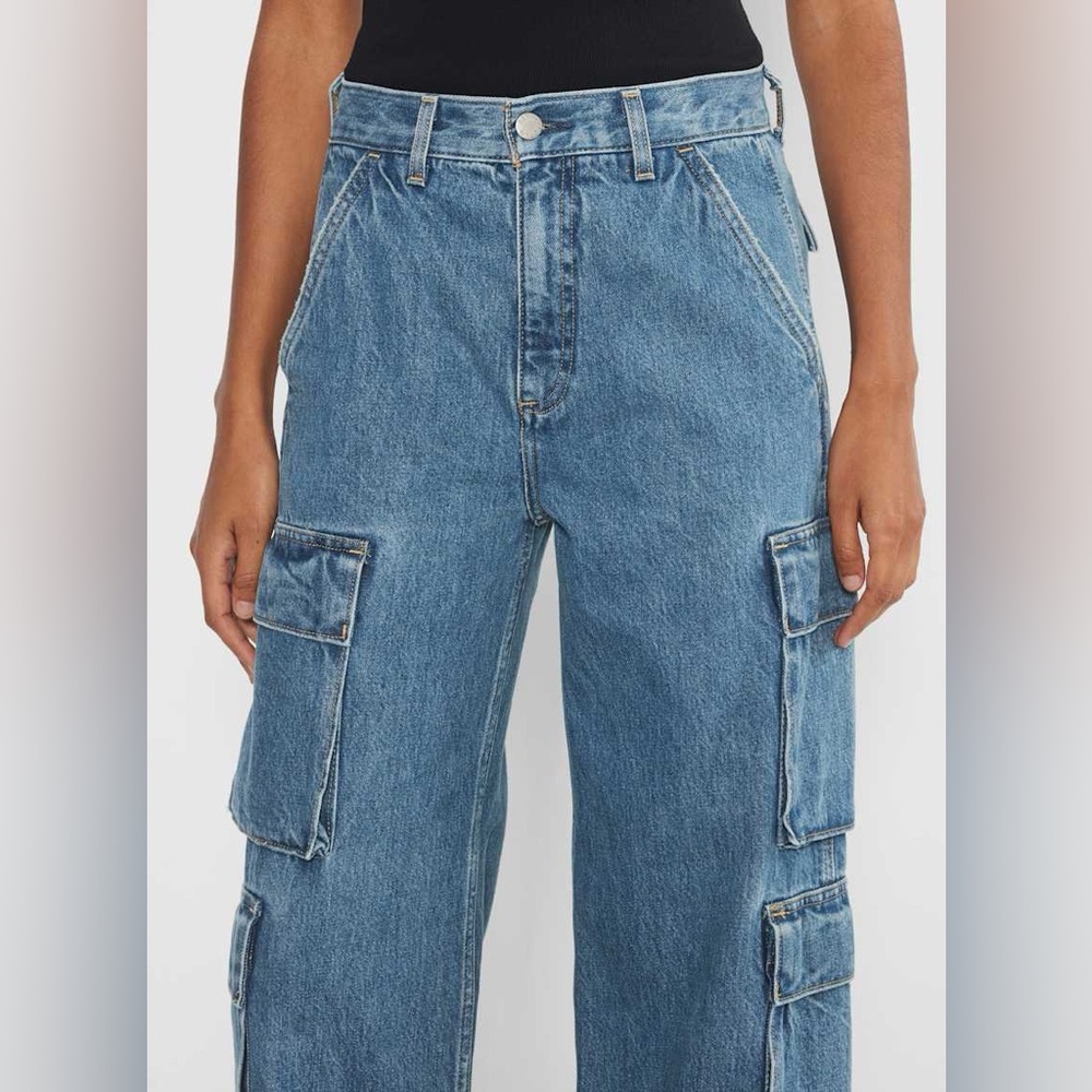 Denim Forum The '90s Millie Hi-Rise Cargo Jean in 5 Yrs Kiss N Tell BIue Size 23 - Picture 11 of 16